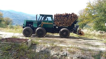 Predám Lesný traktor - 2