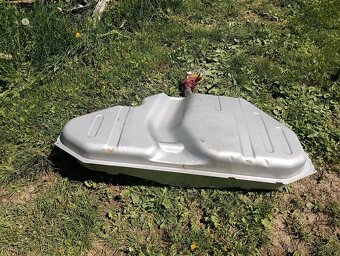 Ponúkam nádrž Opel Vectra B - 2