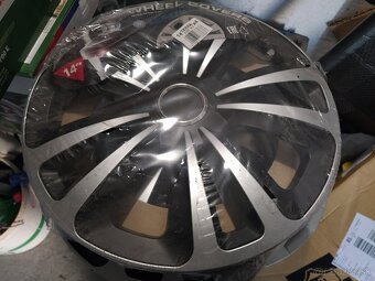 Puklice 14" NOVÉ 4ks iba 19eur - 2