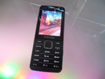 Samsung gt 5610 odblokovany na vsetky sim karty - 2