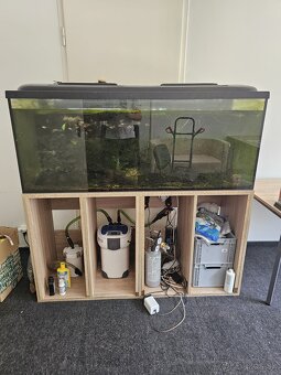 Predam akvarium - 2