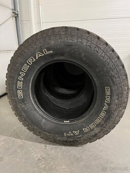 35x12.5 r17 General grabber at2 - 2