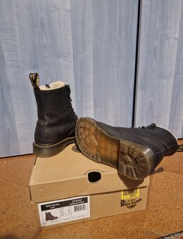 Predám dámske/dievčenské topánky dr. Martens - 2