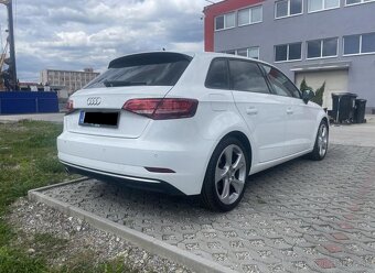 Audi A3 Sportback - 2