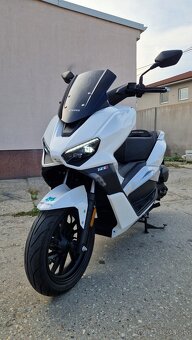 LONGJIA 125 scooter - 2