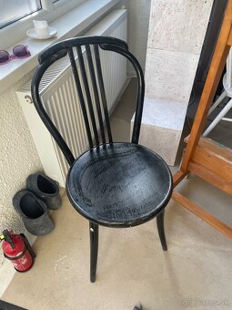 Stolička Thonet - 2