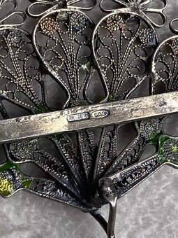 Strieborná brošňa , filigránový vejár s kvietkov - 2