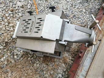 Narezovy stroj, porciovač Kolbe - 2