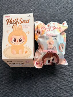 Labubu have seat - DADA - 2