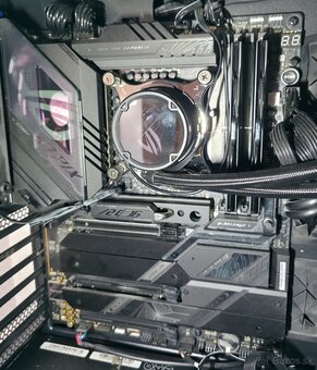 ASUS ROG STRIX Z790-E GAMING WIFI - 2