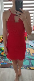 Červené čipkované šaty - 2