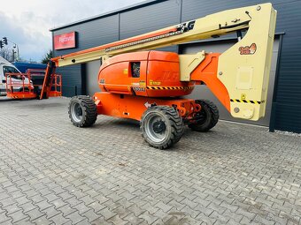Terenní plošina JLG 800AJ - 2