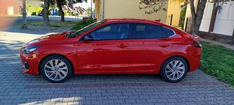 Hyundai i30 fastback 1.4 T-GDi - 2