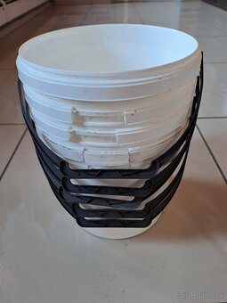 5 l plastové vedrá - 2