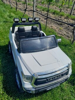 Elektrické auto TOYOTA TUNDRA - 2