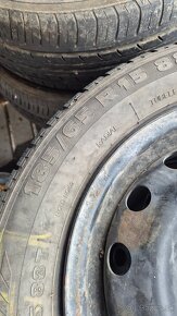 Predám zimné pneumatiky 185/65 R15 - 2