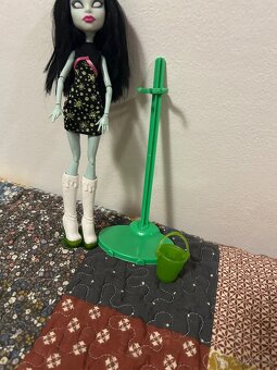 Monster high Scarah - 2