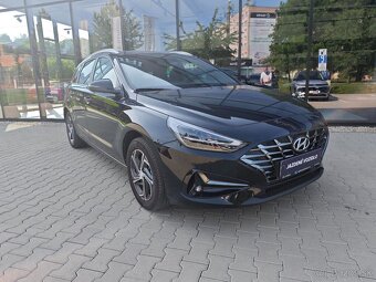 Hyundai i30 CW 1.5i CVVT Play - 2