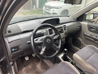 Xtrail 2,2dci nepojazdné - 2