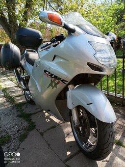 Honda cbr 1100 xx - 2