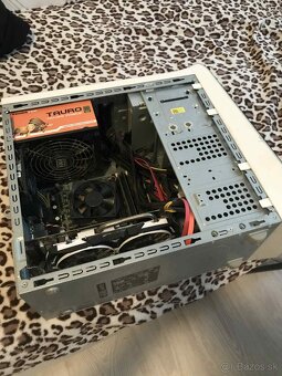 Intel i7 860 2.80 ghz, DDR3 7 GB, AMD RX 470 4GB - 2