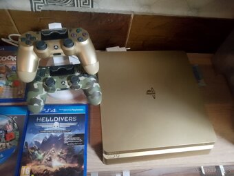 Predám ps4 plus gold - 2