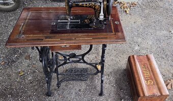 Singer šijací stroj - 2