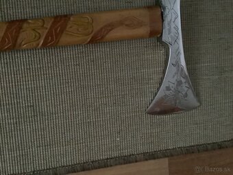 Kovaná valaška gravirovaná - 2