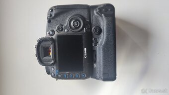 Canon EOS 5D Mark III - 2