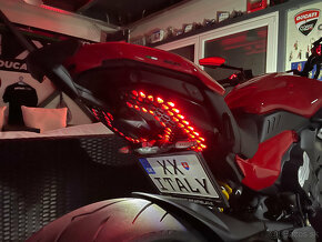 Ducati Diavel V4 2023 mozni odpocet DPH - 2
