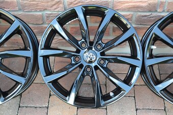 5x114,3 R16 Hlinikove disky na Toyotu Auris Corolla Cross - 2