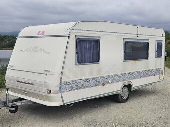 Obytny prives Adria Unica 502 LH - strieska - 2