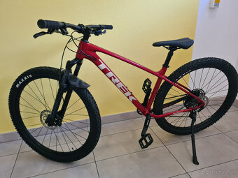 Trek Marlin 8 Gen 3, veľkosť M, farba Crimson - 2