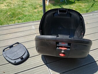 Predam kufor GIVI E470 Simply s montazou - 2
