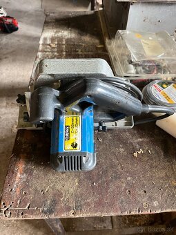 predám ručnú kotúčovú pílu NAREX na náhradné diely - 2