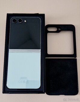 Samsung Galaxy Z Flip 5 8GB / 256GB – Mint (používaný) - 2