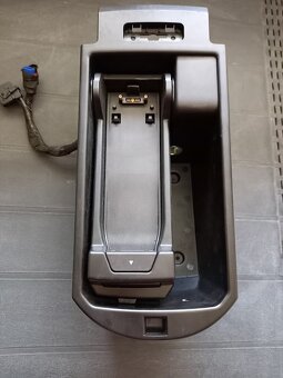 BMW X3 F25 odkladací kastlík - 2