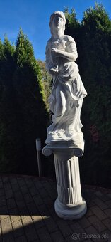 Biela záhradná socha Grécka bohyňa Flóra - 2