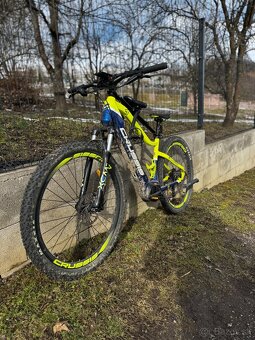 Crussis e largo 7.7 900w - 2