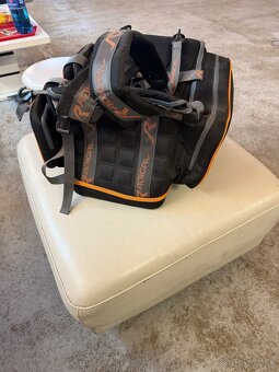 Predam novu rybarsku tasku Radical - 2