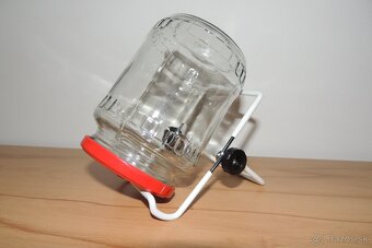 Stojan na klíčenie - 2