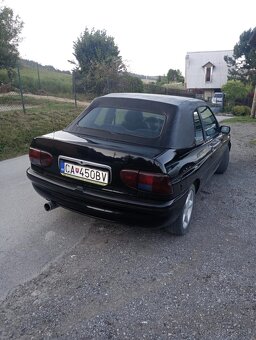 Ford escort 1.8 cabrio - 2