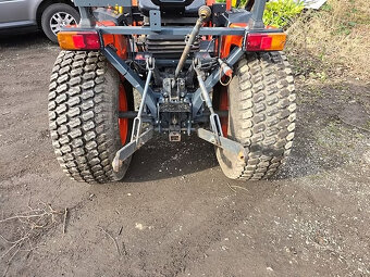 Traktor Kubota B3150 - 2