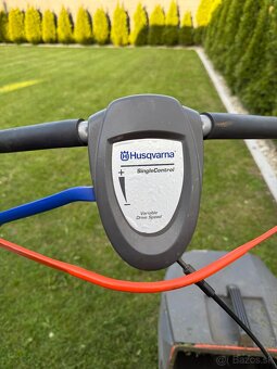 Husqvarna LC 48V Benzínová kosačka - 2