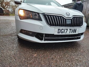 Rozpredám Škoda Superb 3 Sedan Ambiente - 2