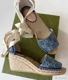 Gucci sandalky - 2