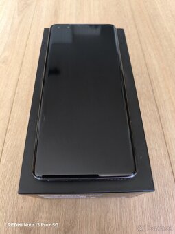 Predám tento telefón zn. Honor Magic 4 pro 5G 8 GB 256 GB - 2