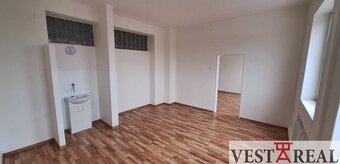 Na Prenájom Kancelárske priestory v Galante - 2