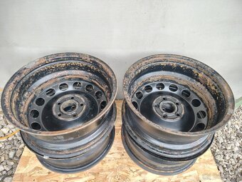 Plechové disky Škoda R16 - 2