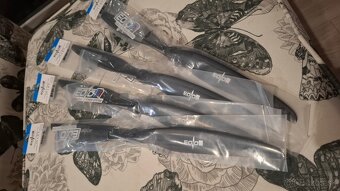 Elektro vtule 15x8, nove - 2